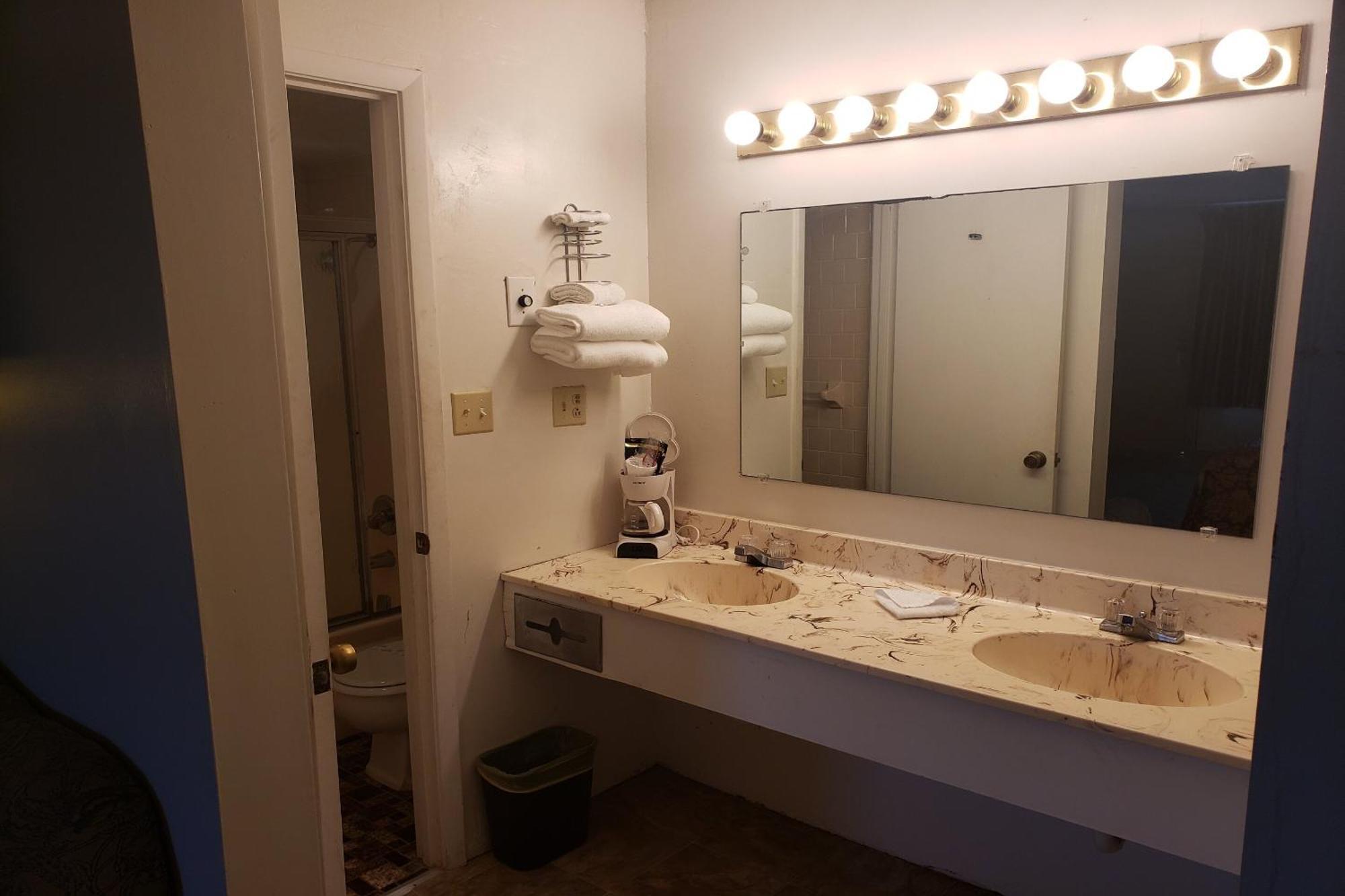 Oyo Hotel Whitely City Hwy 27 Ky Whitley City Екстер'єр фото
