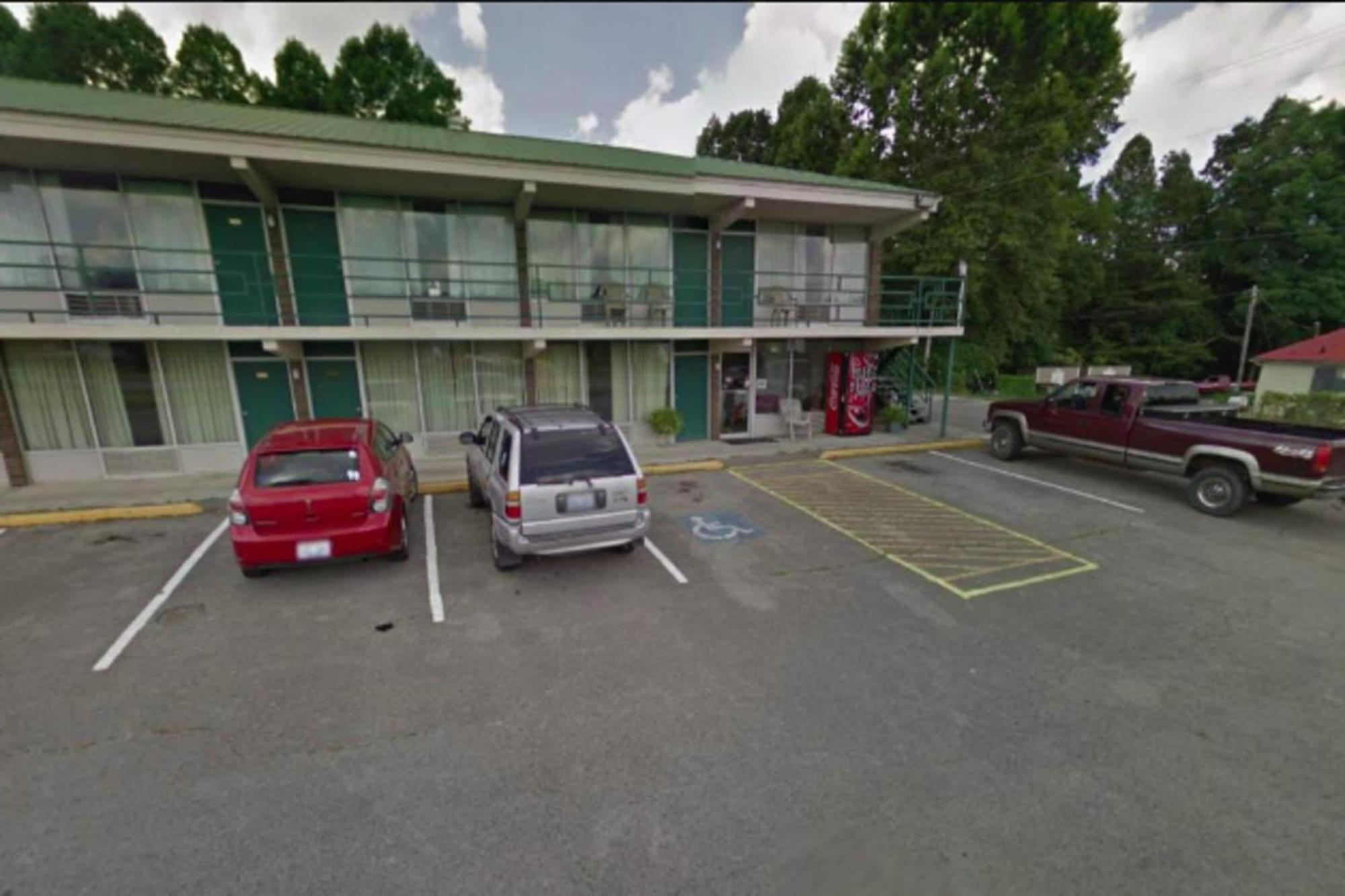 Oyo Hotel Whitely City Hwy 27 Ky Whitley City Екстер'єр фото